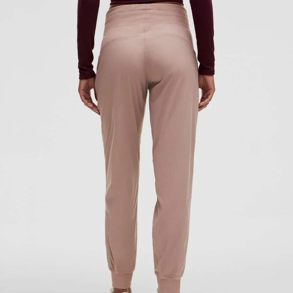 NWT Lululemon Dance Studio Mid-Rise Joggers, Sz 6, Twilight Rose - Picture 6 of 6